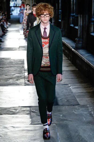 Look 38